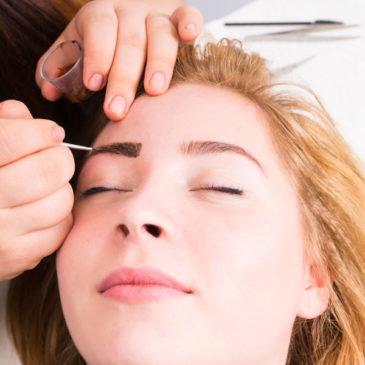 Tinte de Cejas y Pestañas